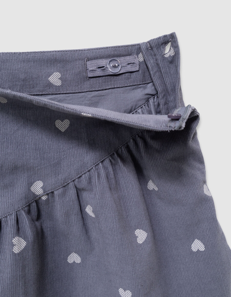 kurzer blauer samtrock für mädchen mit herzmotiv