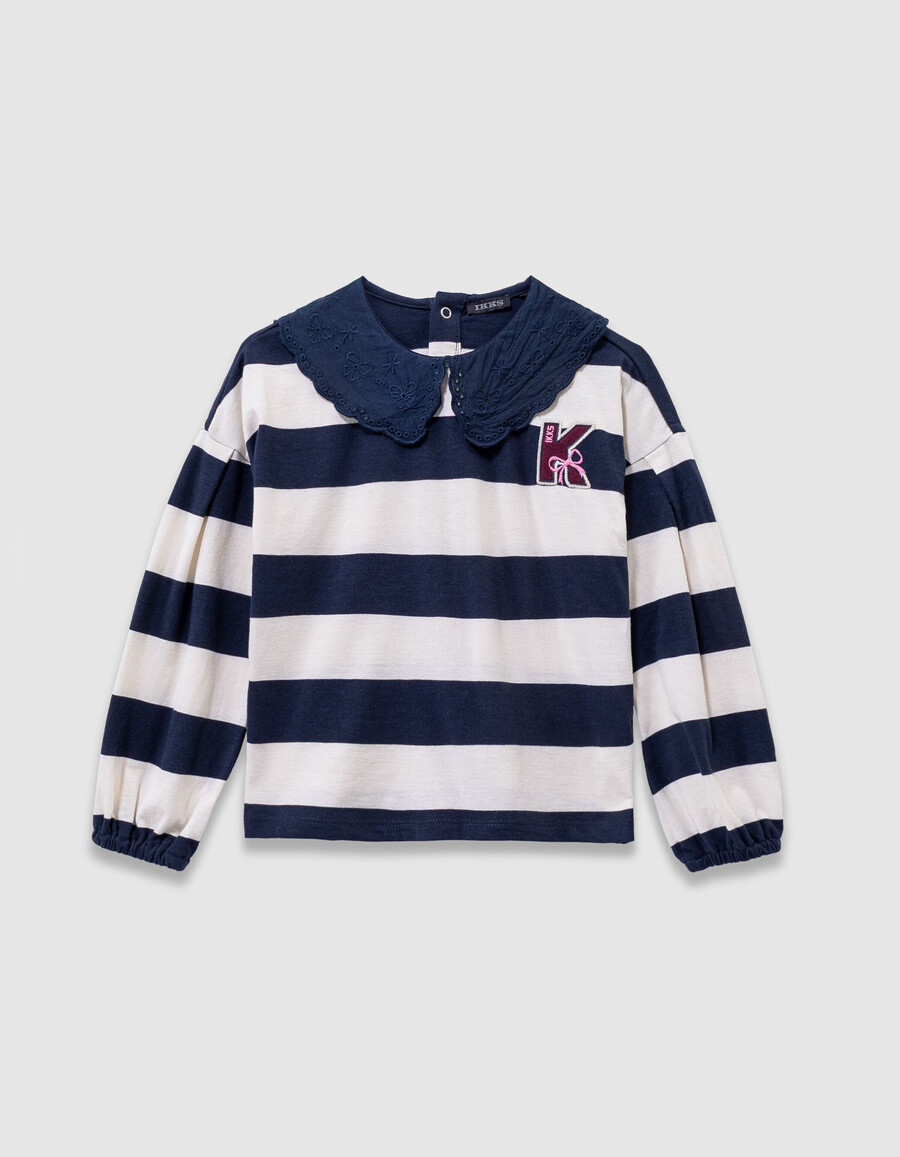 mädchen-t-shirt mit marineblauenecrufarbenen streifen im matrosenstil bestickter kragen