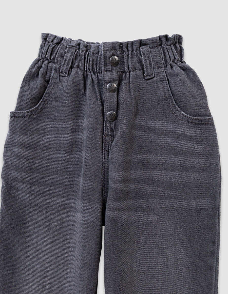 graue mom-jeans für mädchen mit sichtbaren knöpfen