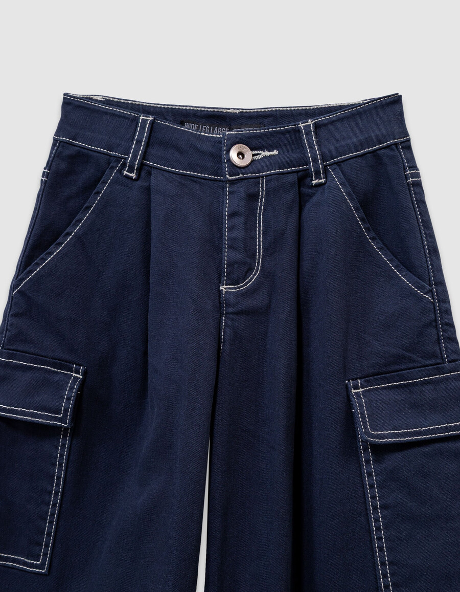 mädchen-jeans im cargo-stil mit weitem bein in marineblau
