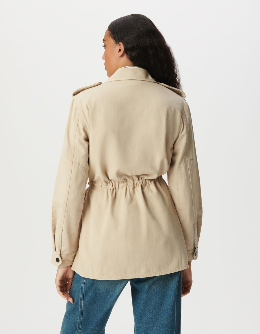 beige safarijacke für damen mit schulterstickerei