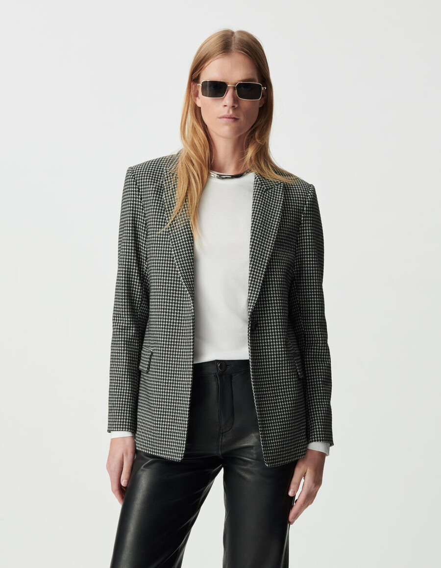 schwarzer damen-anzugsblazer mit hahnentrittmuster