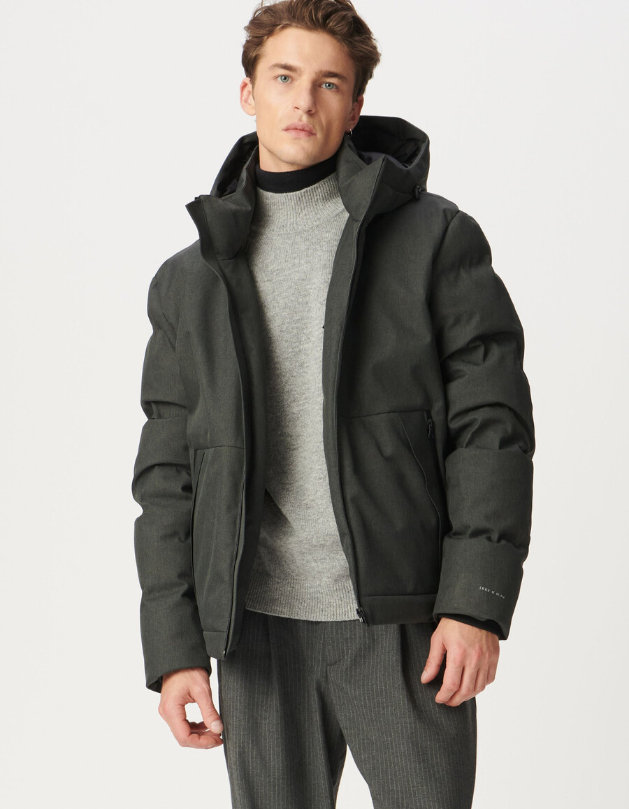 graue wasserdichte wattierte herrenjacke mit kapuze