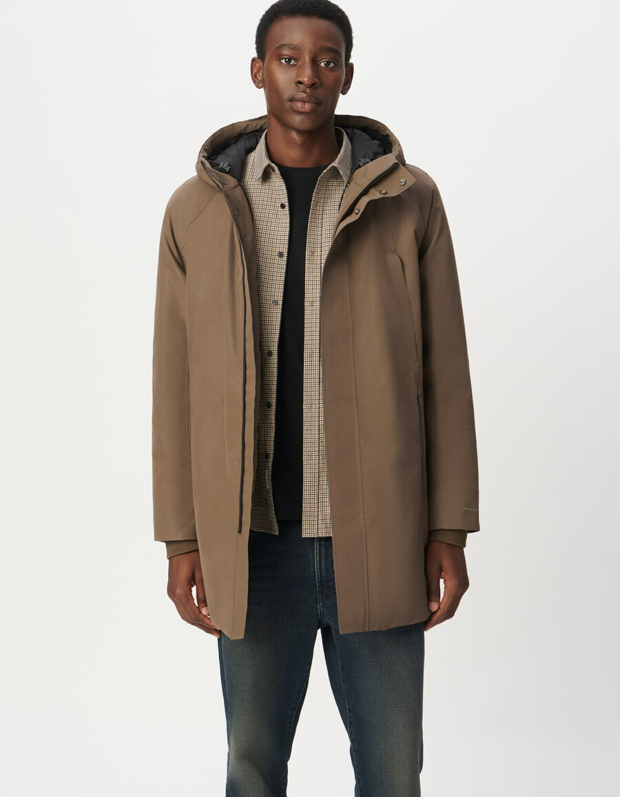 beige gesteppter wasserdichter und atmungsaktiver herrenparka
