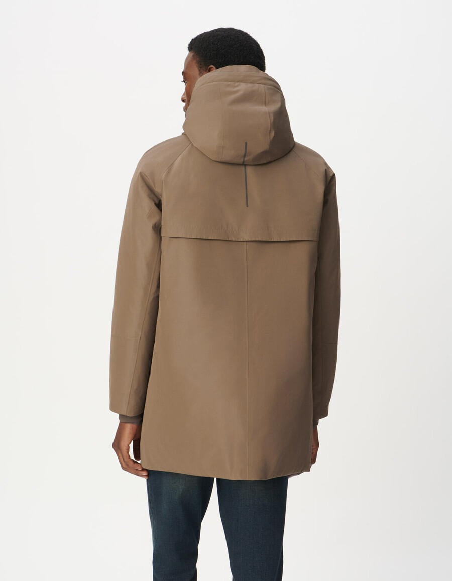 beige gesteppter wasserdichter und atmungsaktiver herrenparka