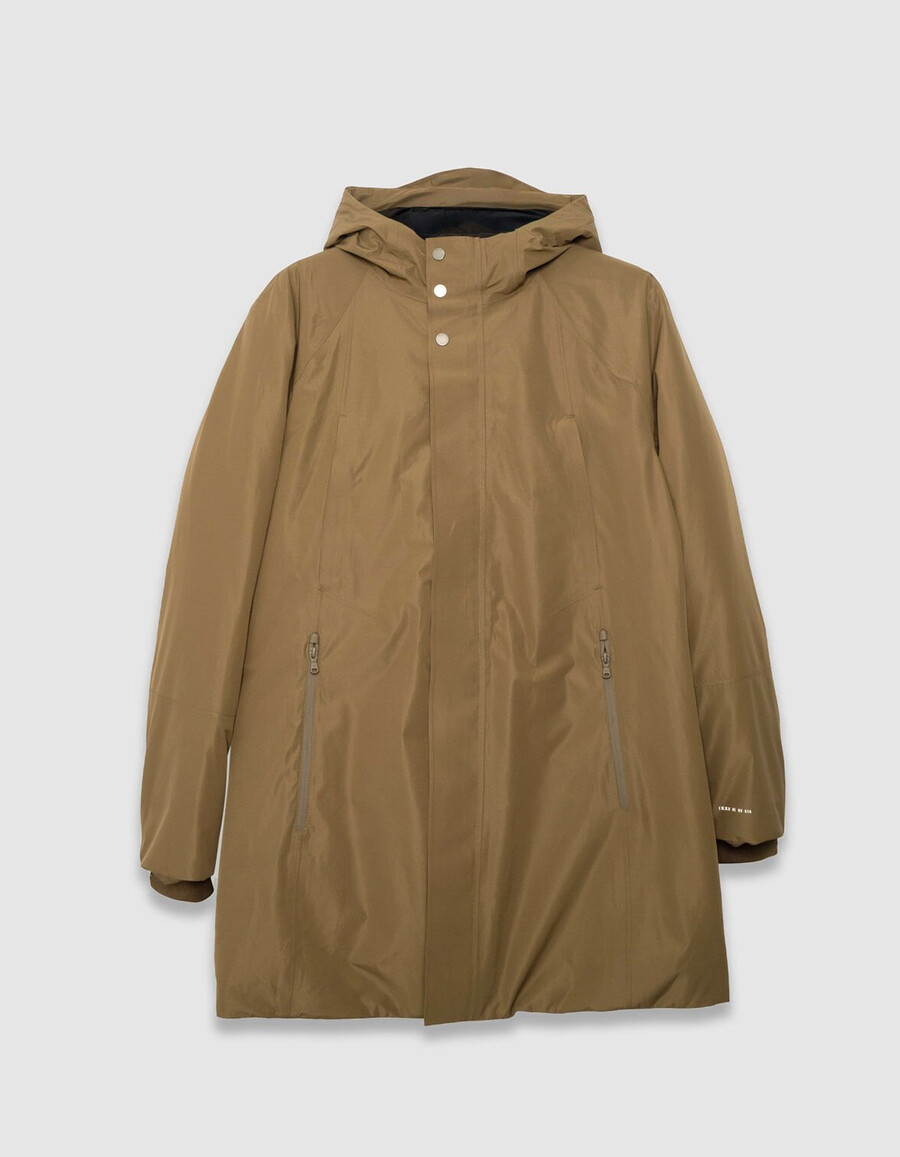 beige gesteppter wasserdichter und atmungsaktiver herrenparka