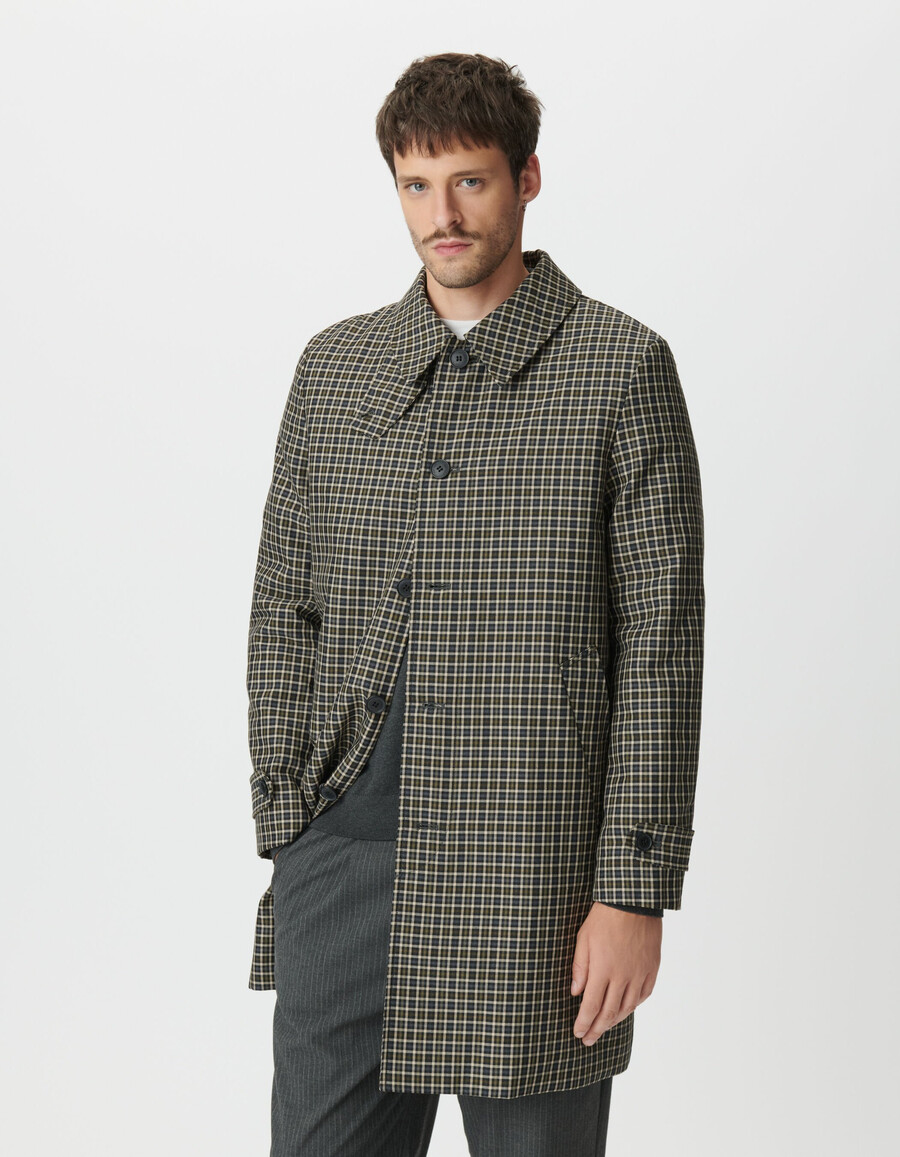 herren-trenchcoat in khaki mit karomuster