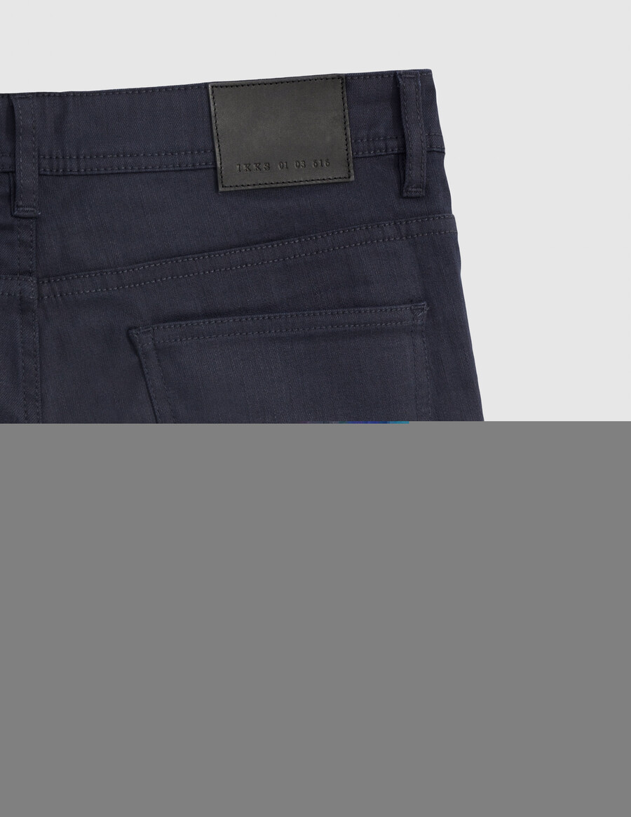 herren-jeans in schmaler passform marineblau