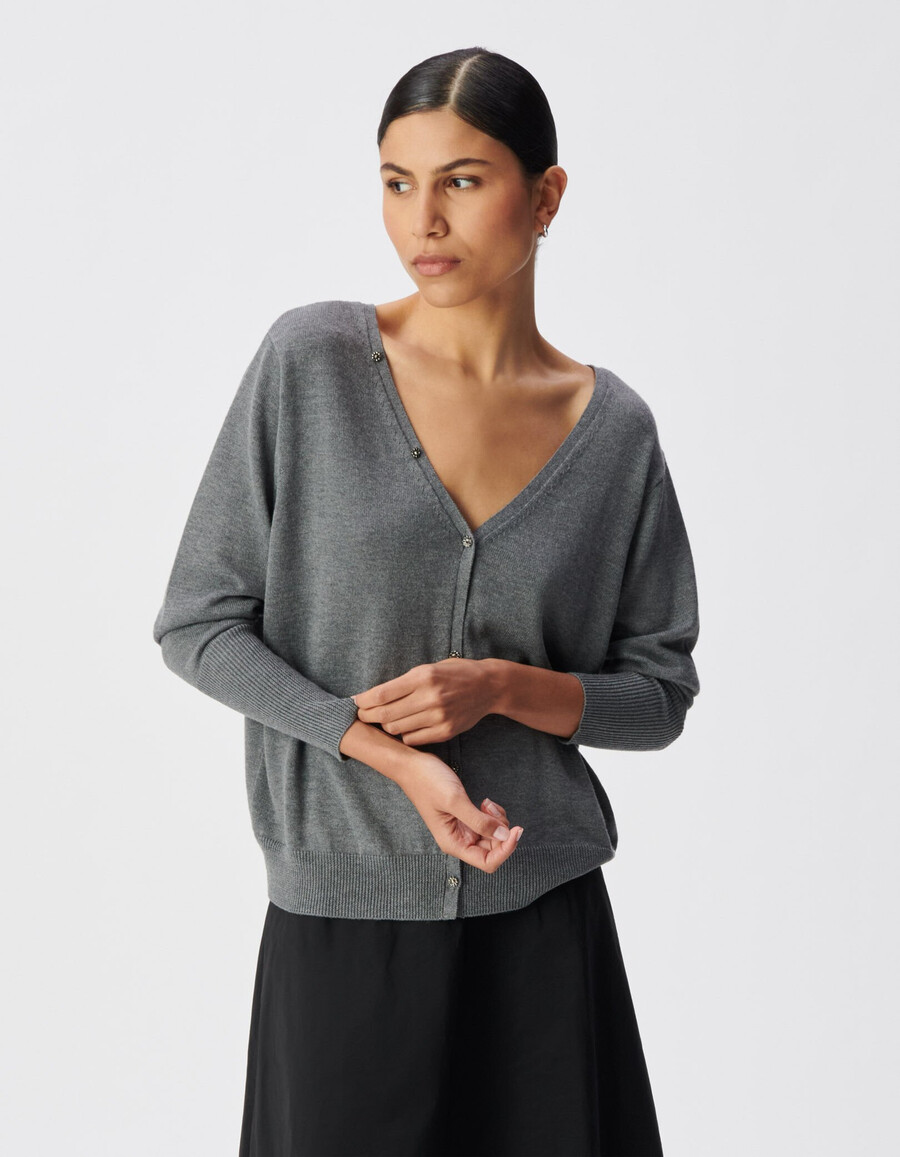 grauer wendbarer strickcardigan für damen vorder- und rückseite
