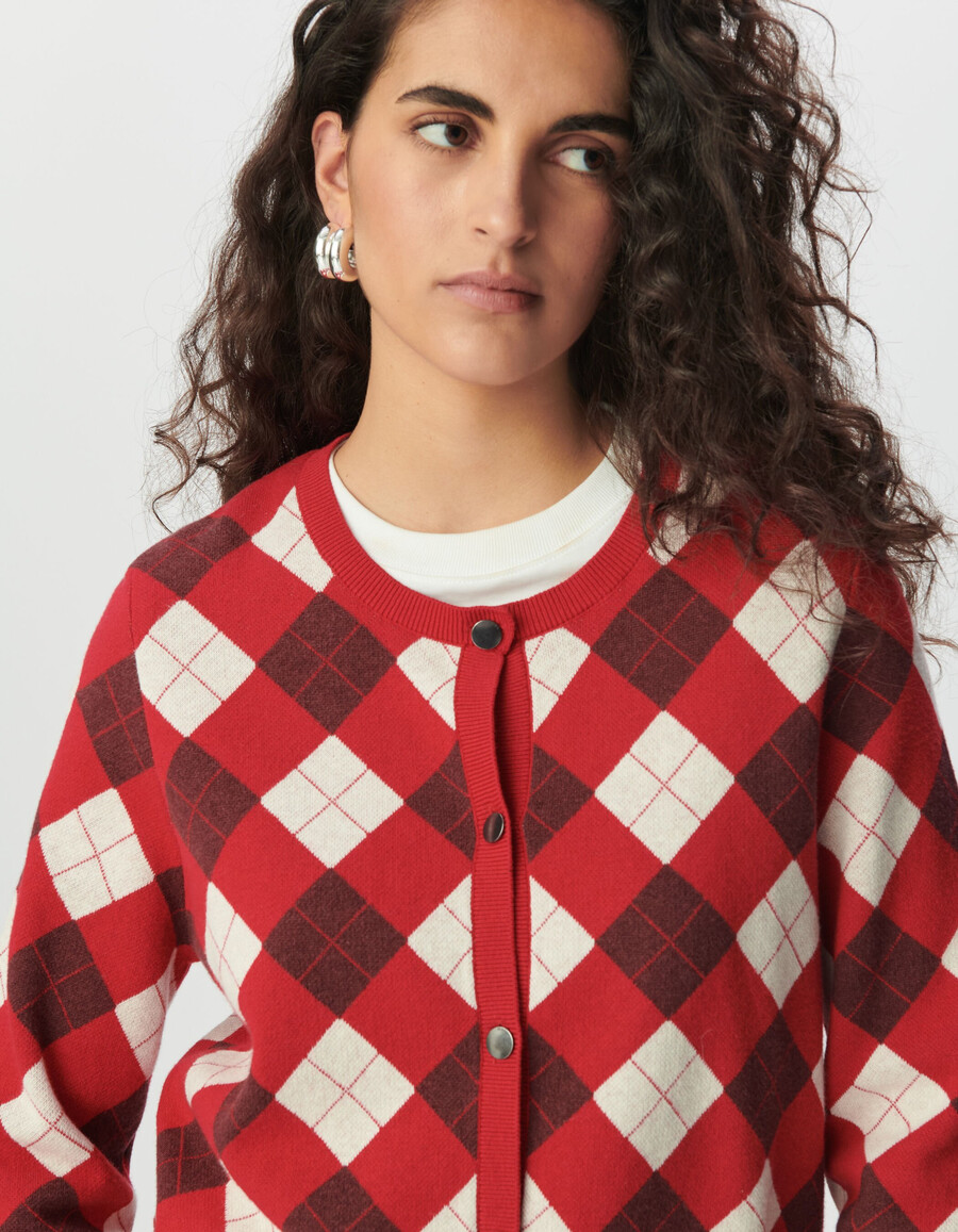 damen-strickjacke mit rotem diamant-jacquardmuster