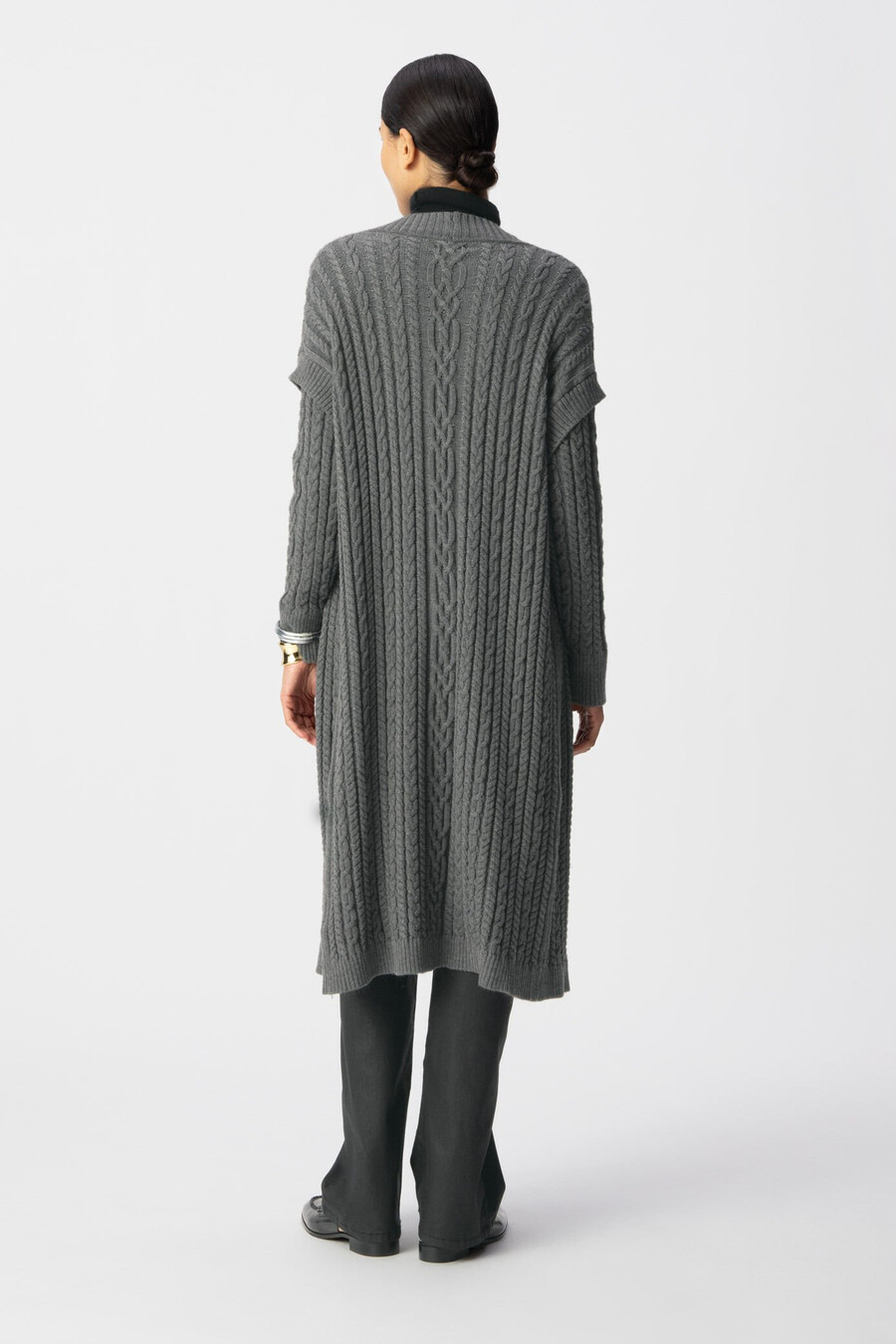 grauer langer zopfstrick-cardigan für damen