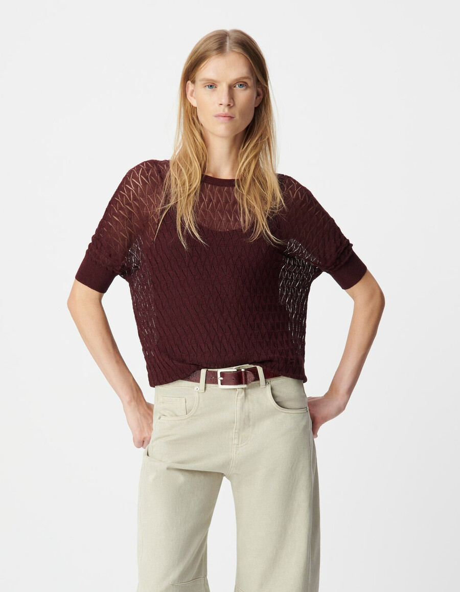 damenpullover aus burgunderrotem feinstrick mit lurex-aperturmuster