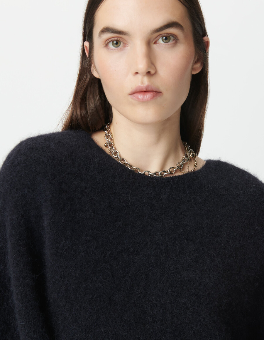 schwarzer damenstrickpullover mit fledermausärmeln