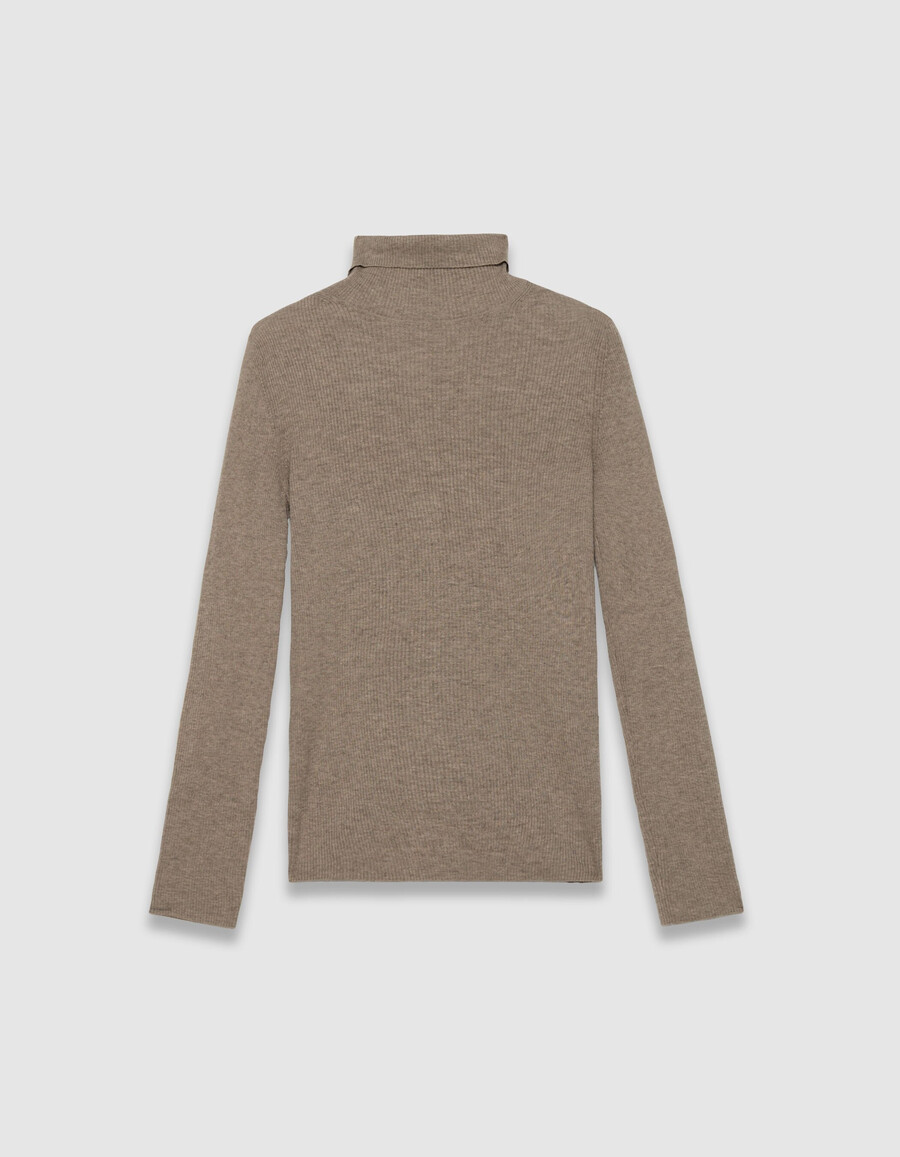 beigefarbener strickpullover mit rollkragen für damen