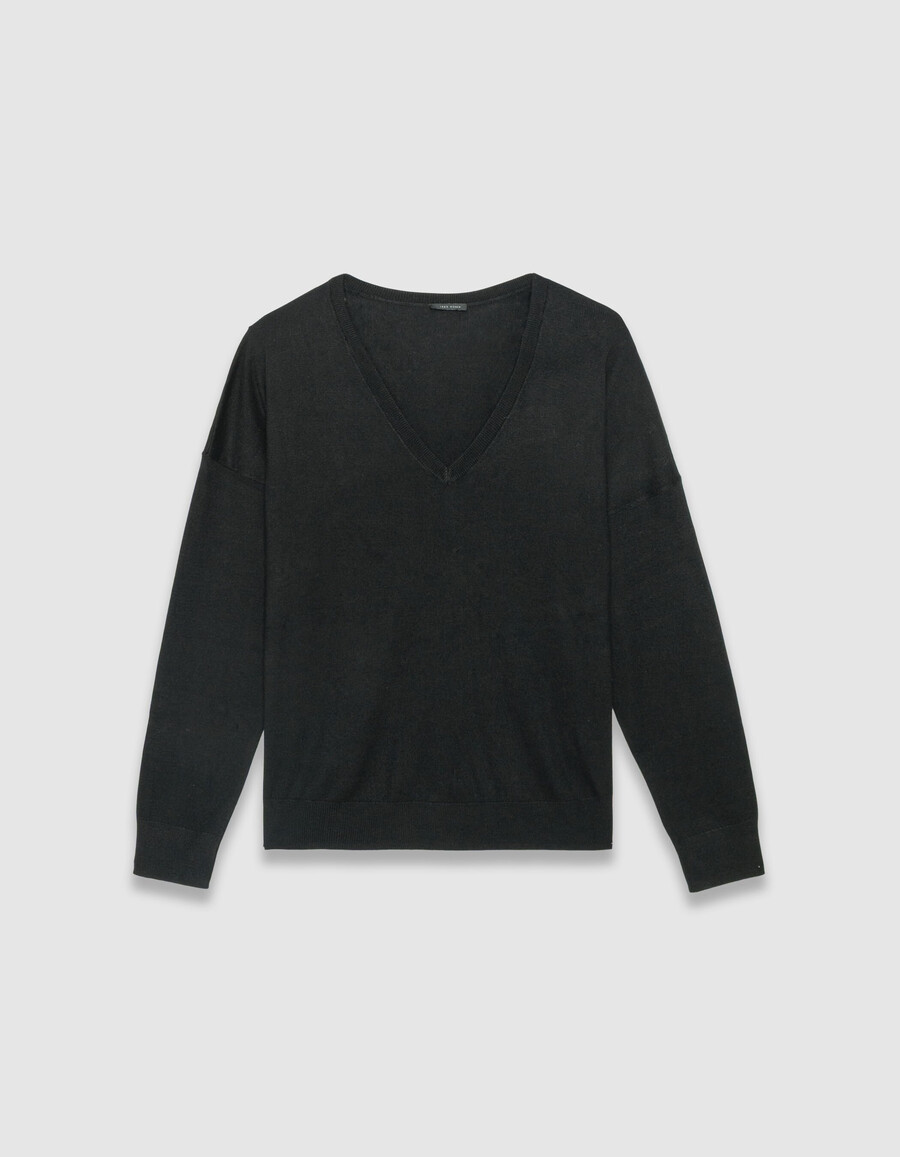 schwarzer damen-feinstrickpullover mit strass-chevronmuster auf dem rücken