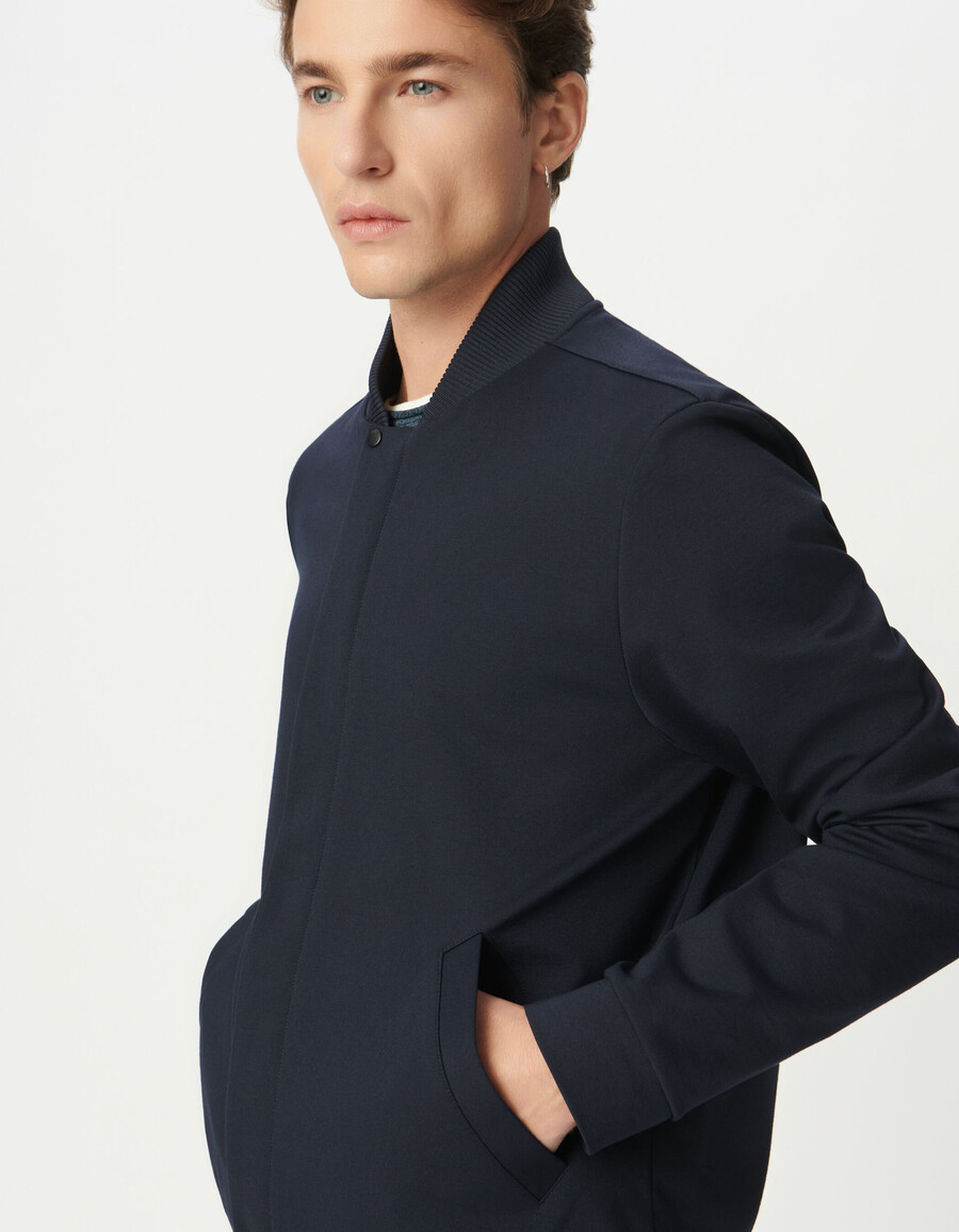 herren-strickjacke mit reißverschluss und collegekragen in marineblau