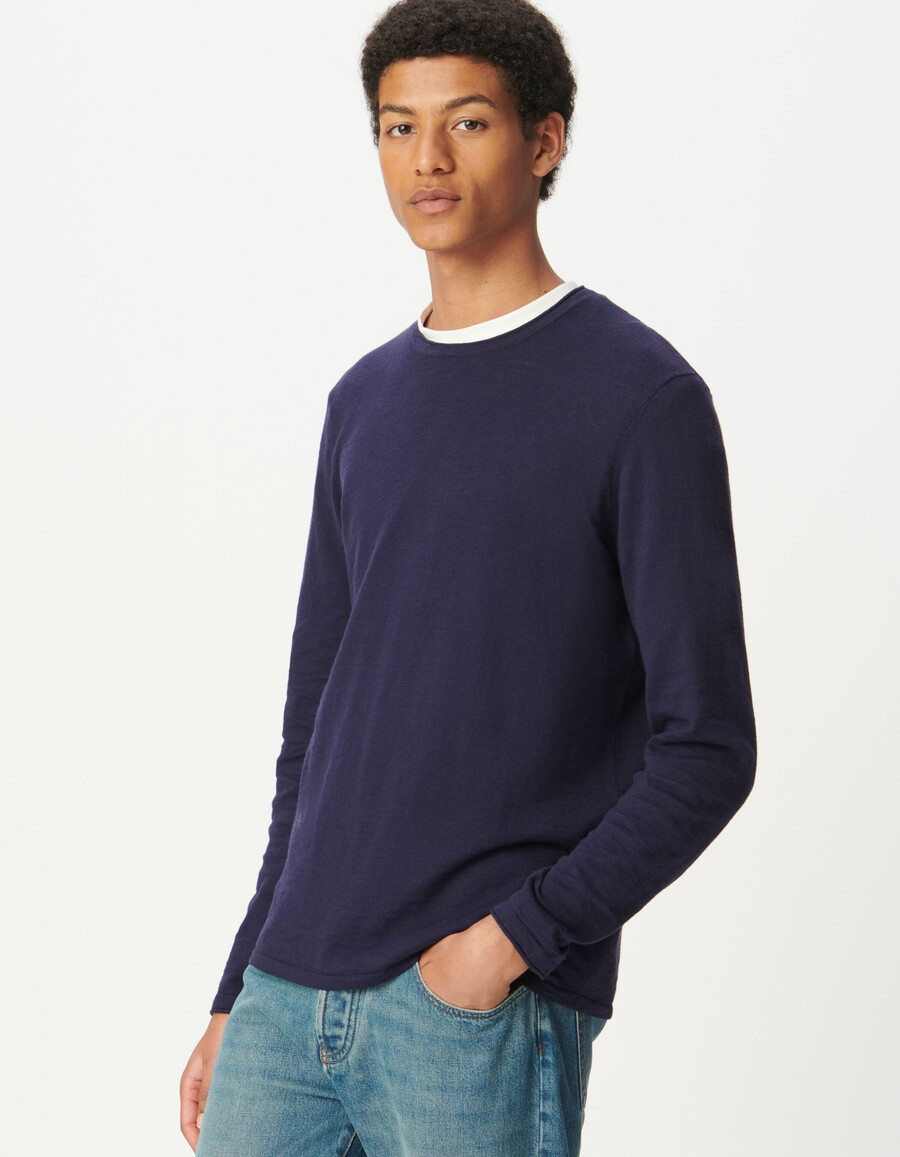 herrenpullover aus marineblauer bio-baumwolle mit slub-feinstrick