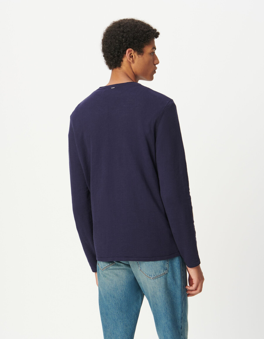 herrenpullover aus marineblauer bio-baumwolle mit slub-feinstrick