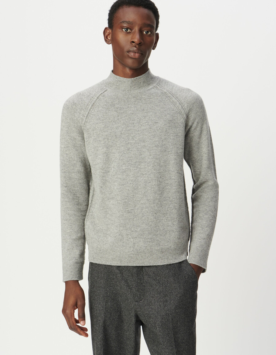 grauer strickpullover für herren mit stehkragen