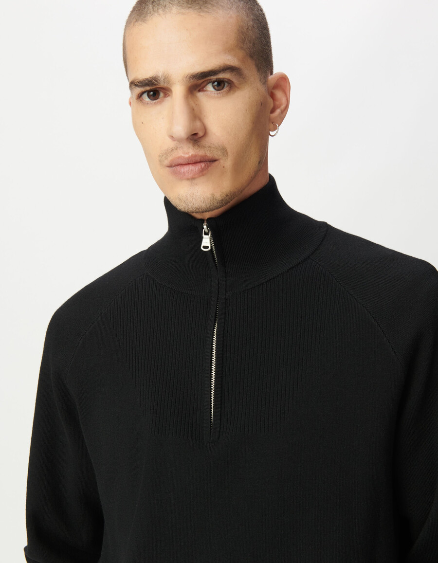 schwarzer strickpullover für herren mit reißverschluss am kragen