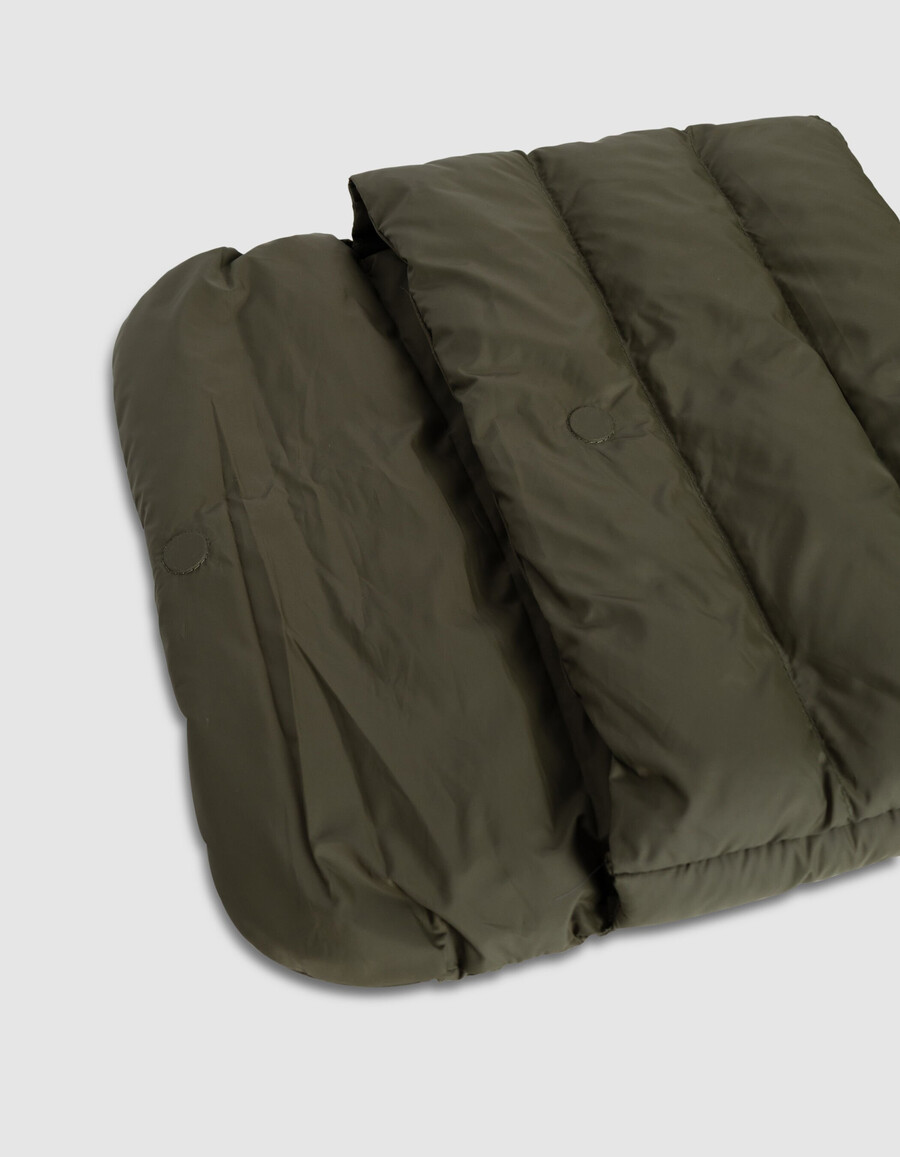 khakifarbene gesteppte nylon-computertasche für damen