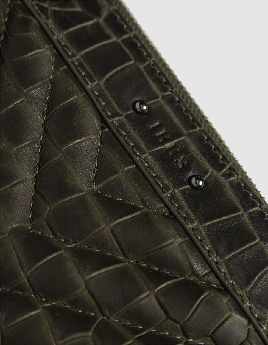 damen-clutch 1440 aus khakifarbenem leder in kroko-optik