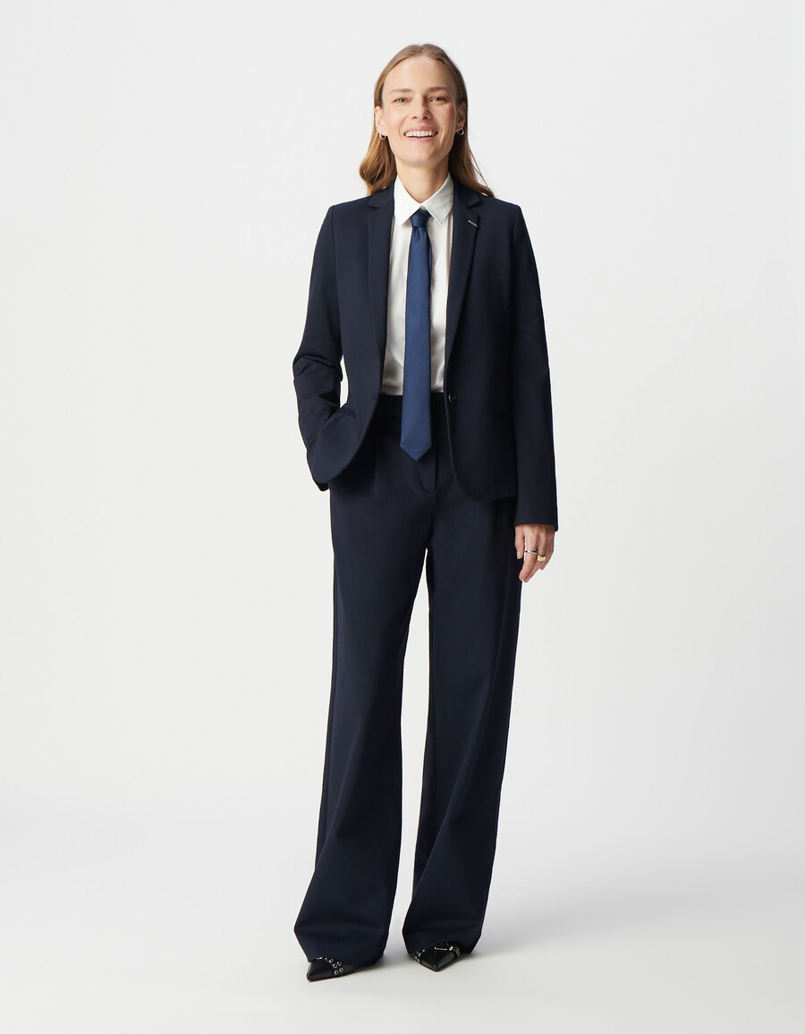 damen-strickjacke milano in marineblau tailliert