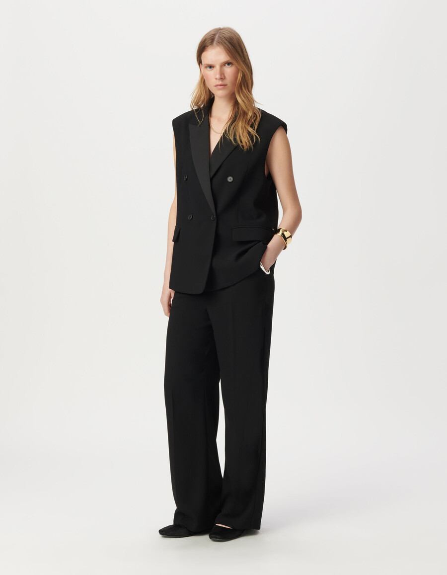 schwarzer damen-anzug aus recyceltem polyester