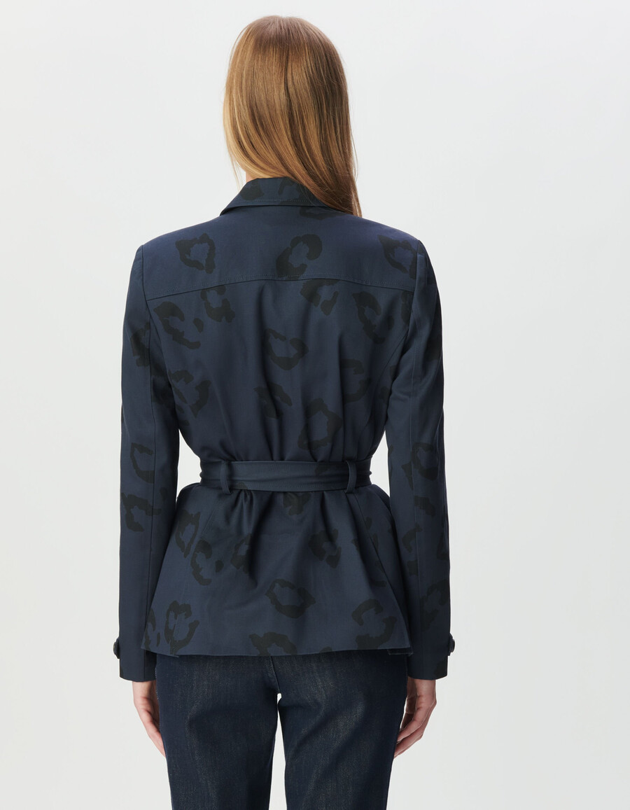 damen-safarijacke in marineblau mit jaguar-print