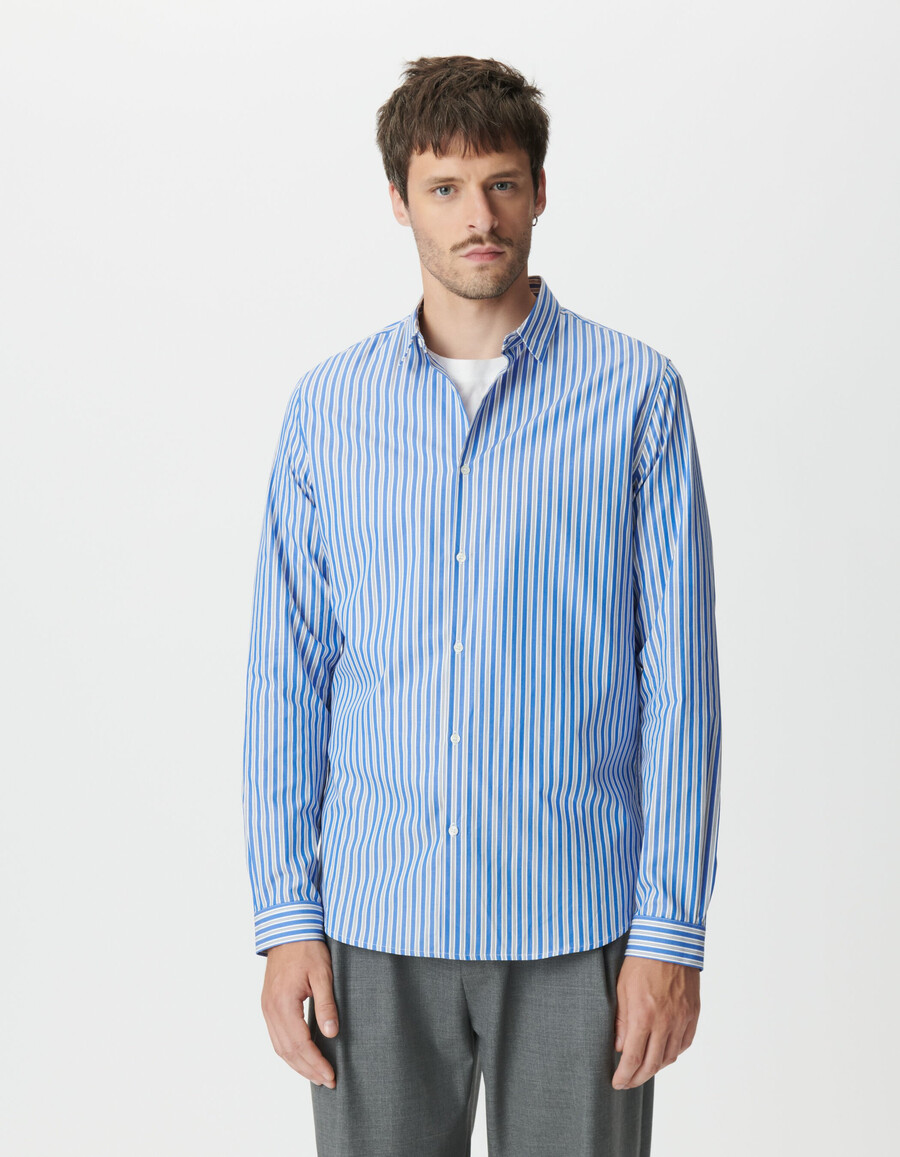 herrenhemd mit schmaler passform und blauem streifenmuster