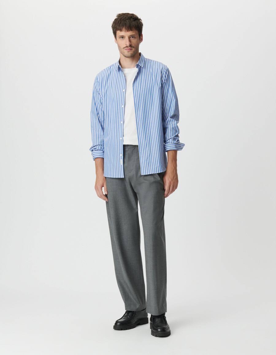 herrenhemd mit schmaler passform und blauem streifenmuster