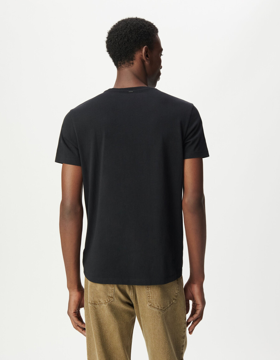 schwarzes t-shirt mit visuellem porträt für herren