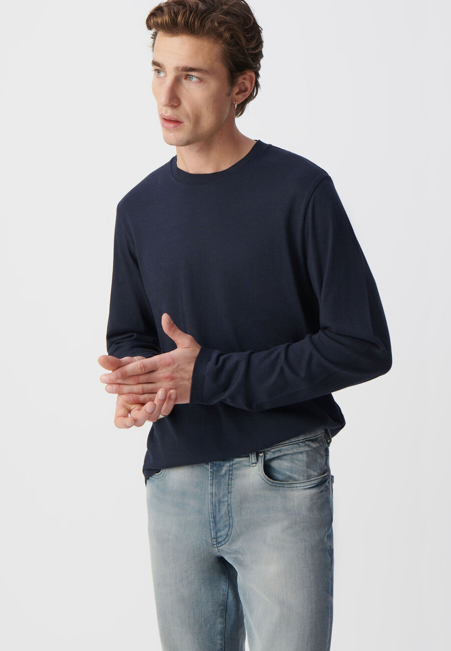 herren-langarmshirt in marineblau