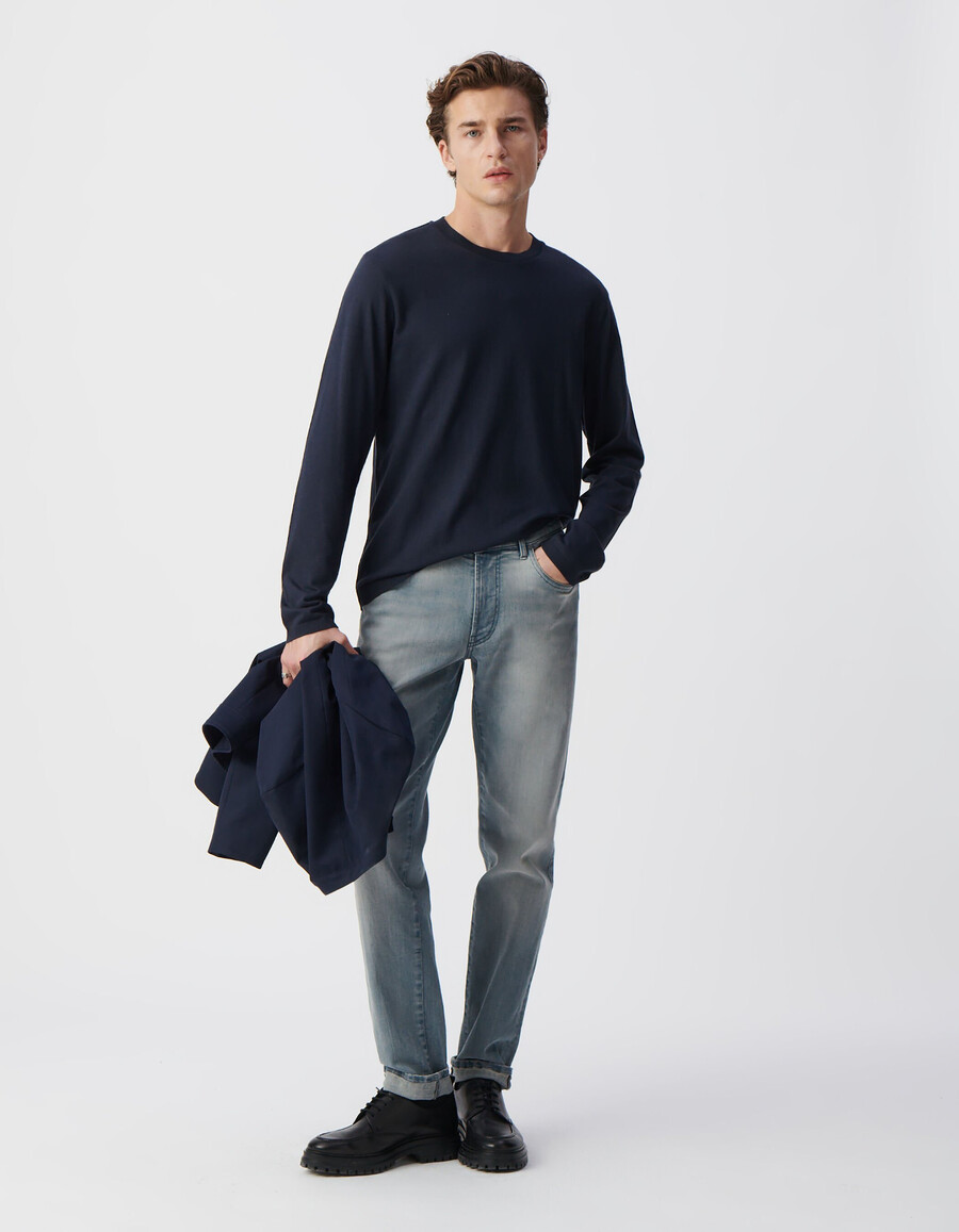 herren-langarmshirt in marineblau