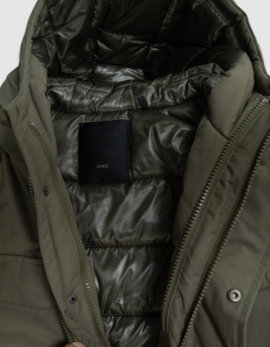 3-in-1-parka und wendbare steppjacke für jungen in khaki.