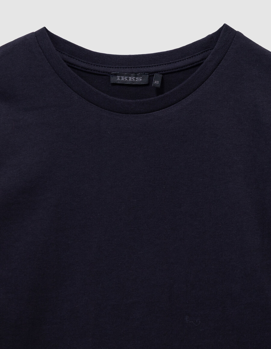marineblaues t-shirt aus bio-baumwolle für jungen mit automotiv auf dem rücken