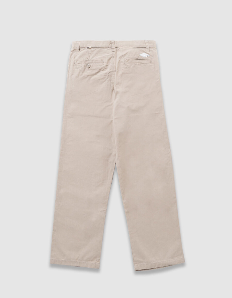 beige chinos für jungen locker geschnitten