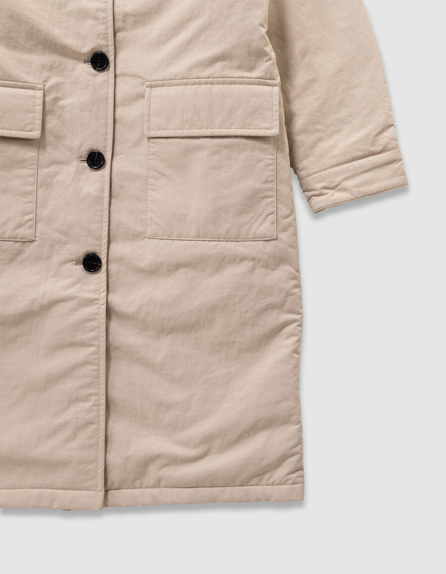 beigefarbener trenchcoat für mädchen mit samtkragen
