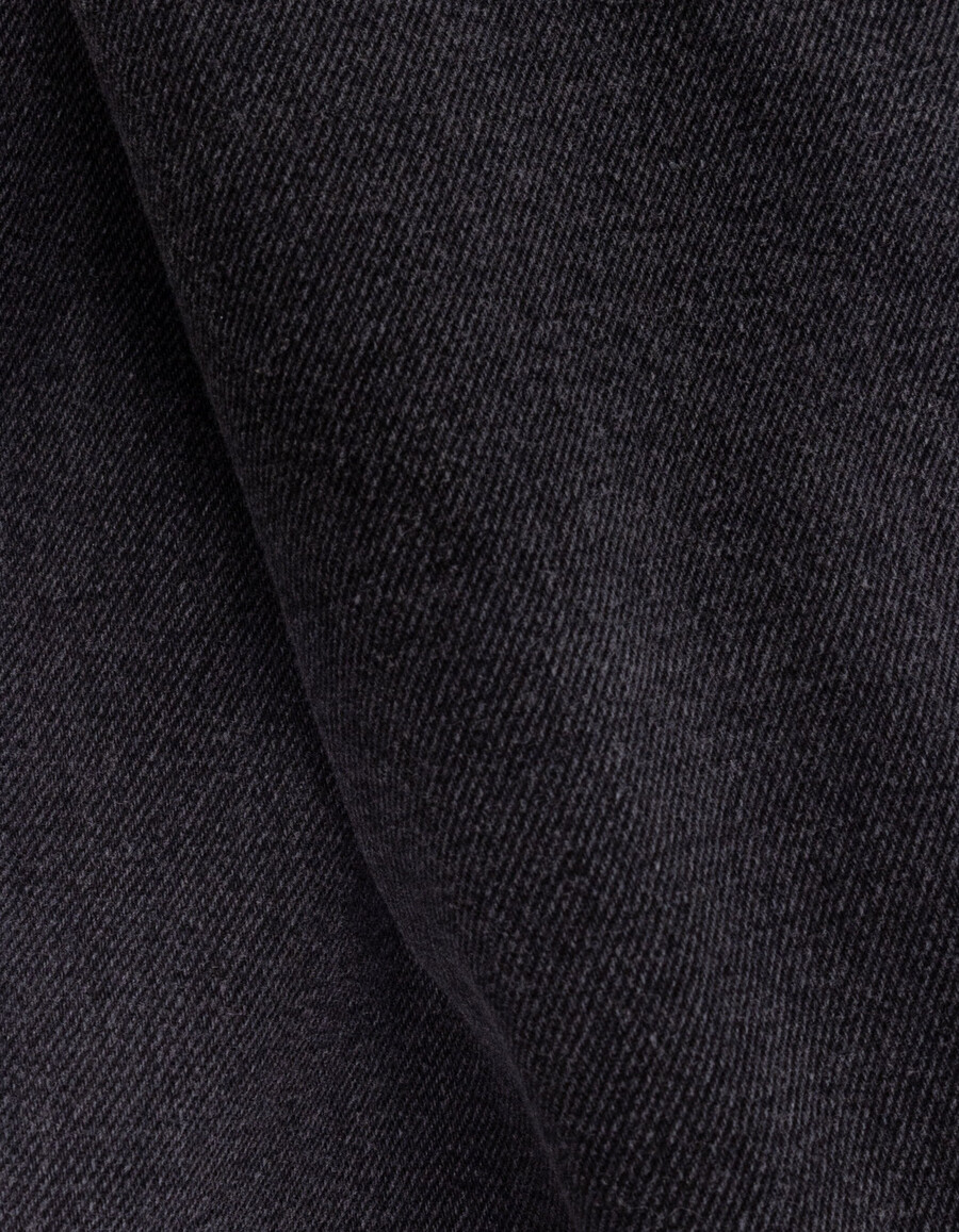 graues jeans-latzkleid mit schlitz für mädchen