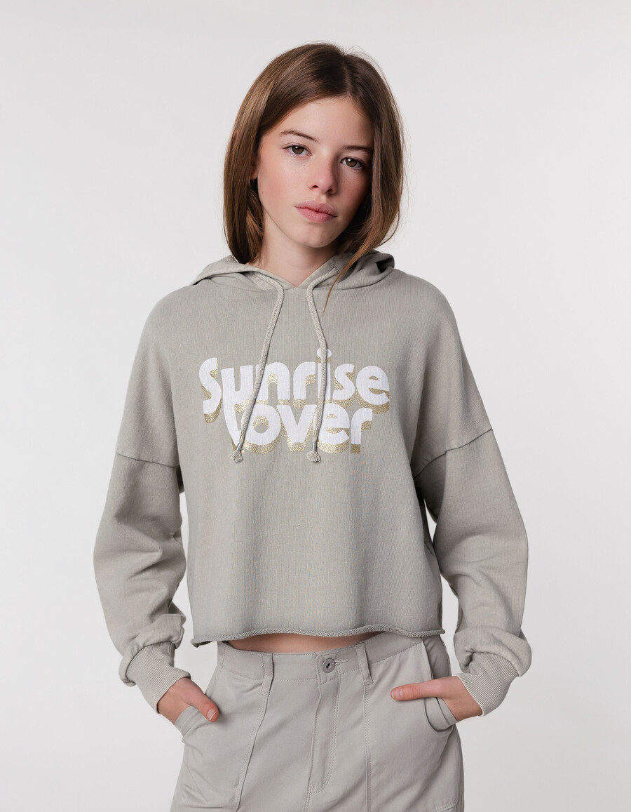 grüner kurzer hoodie mit glitzerbotschaft für mädchen