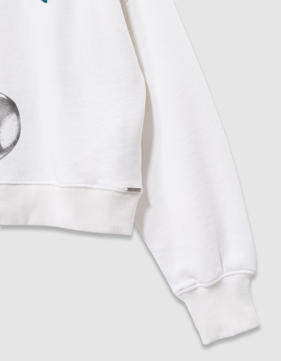 weißer mädchen-hoodie mit gesticktem slogan