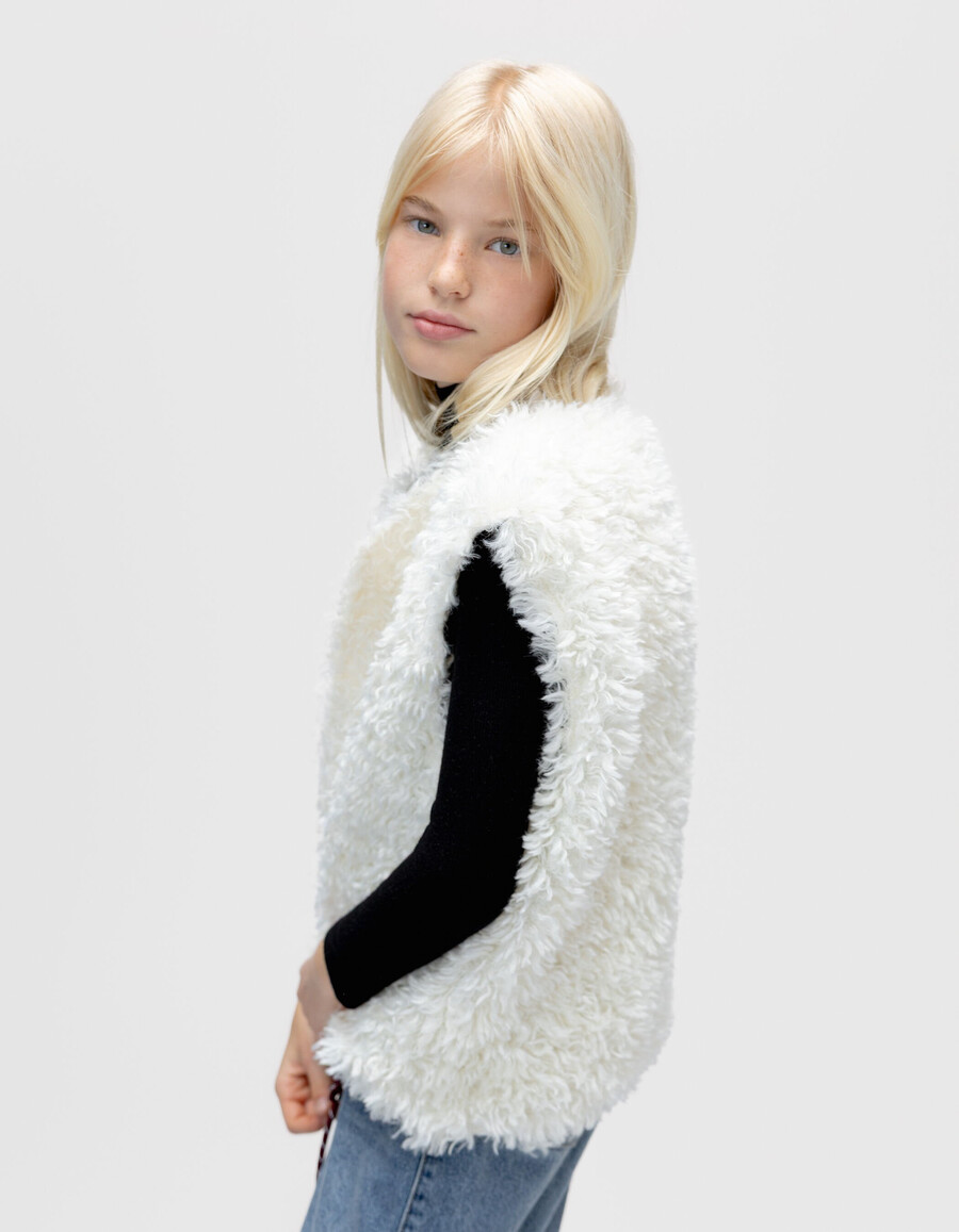 mädchen 2-in-1 kapuzenstrickjacke und weste in ecru