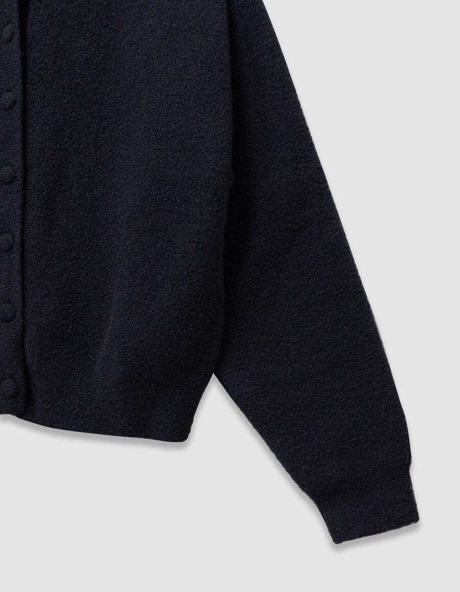 schwarzer weicher strickcardigan mit knöpfen für mädchen
