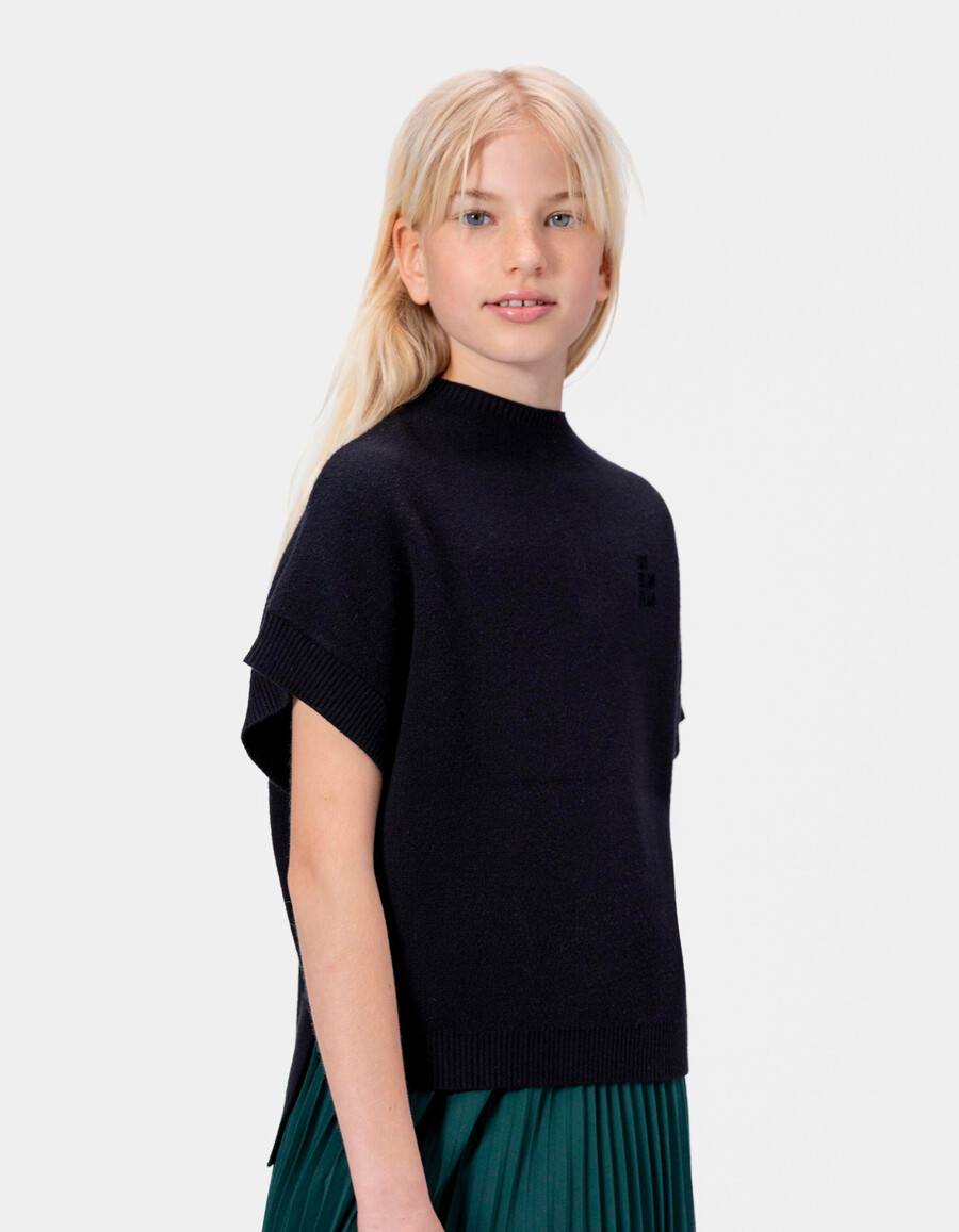 schwarzer ärmelloser strickpullover für mädchen