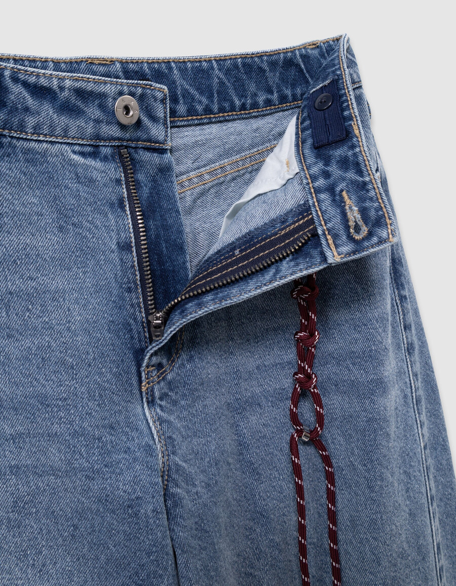 mädchen-jeans mit ballonmuster und glücksbringer-kordel