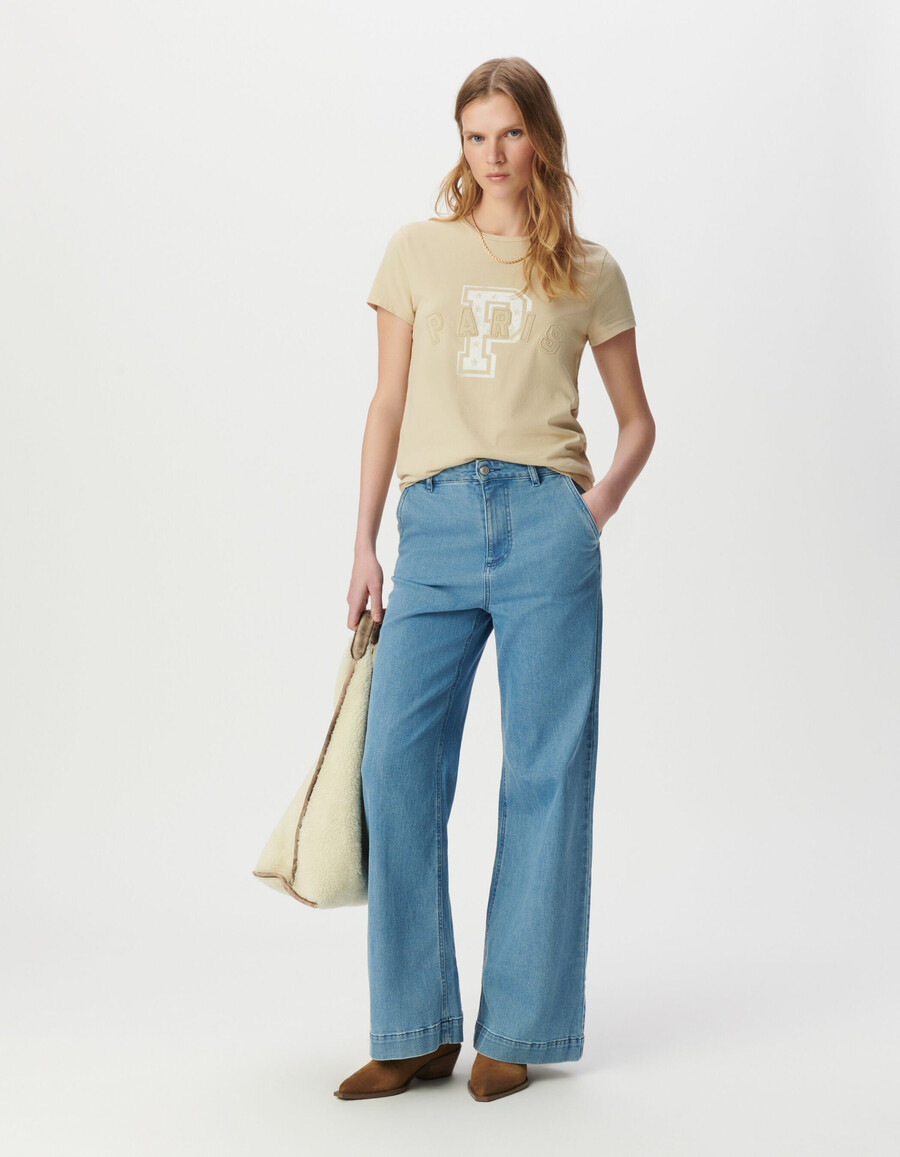 beiges damen-t-shirt mit gesticktem buchstaben-slogan
