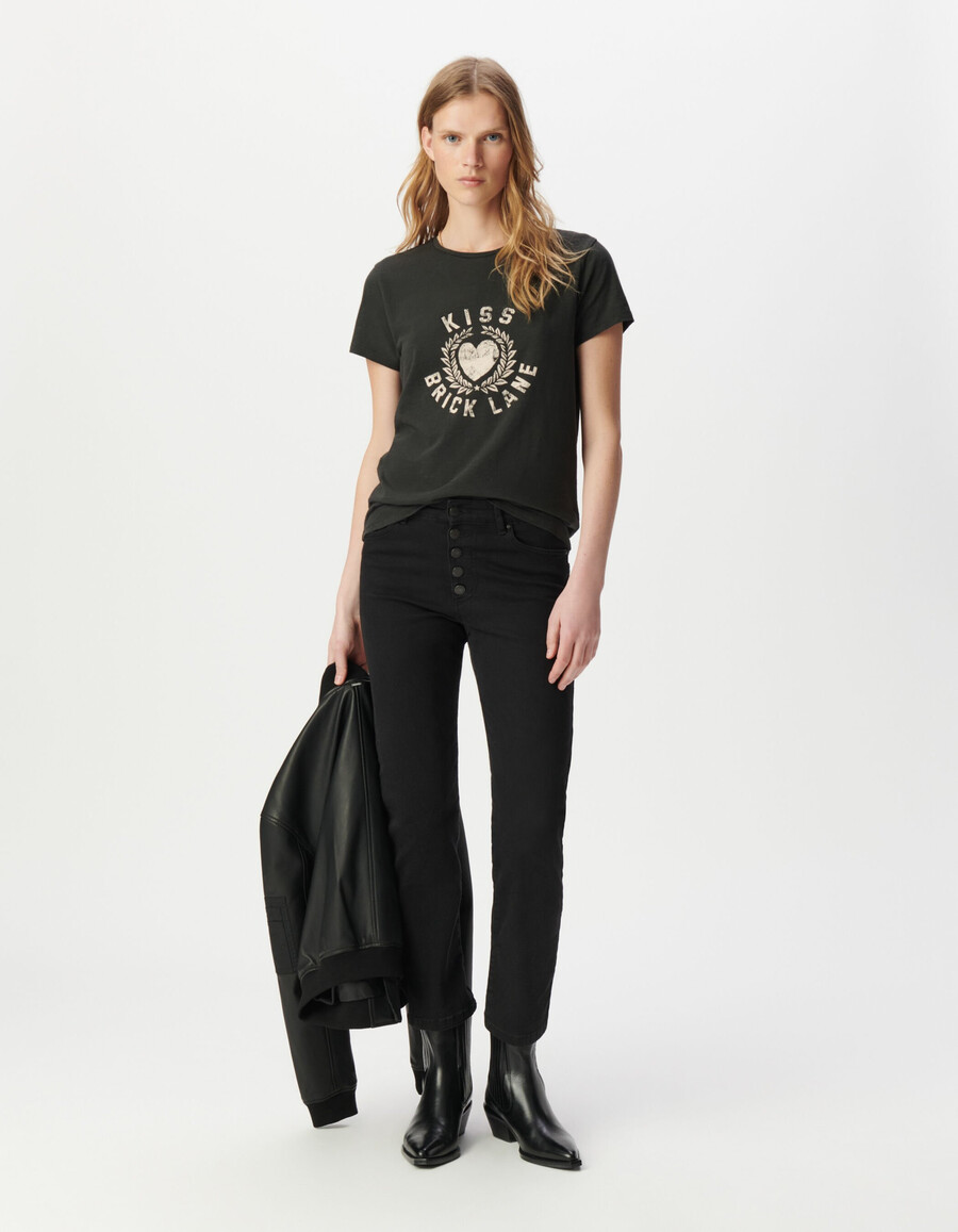 graues damen-t-shirt aus bio-baumwolle mit slogan und herzmotiv