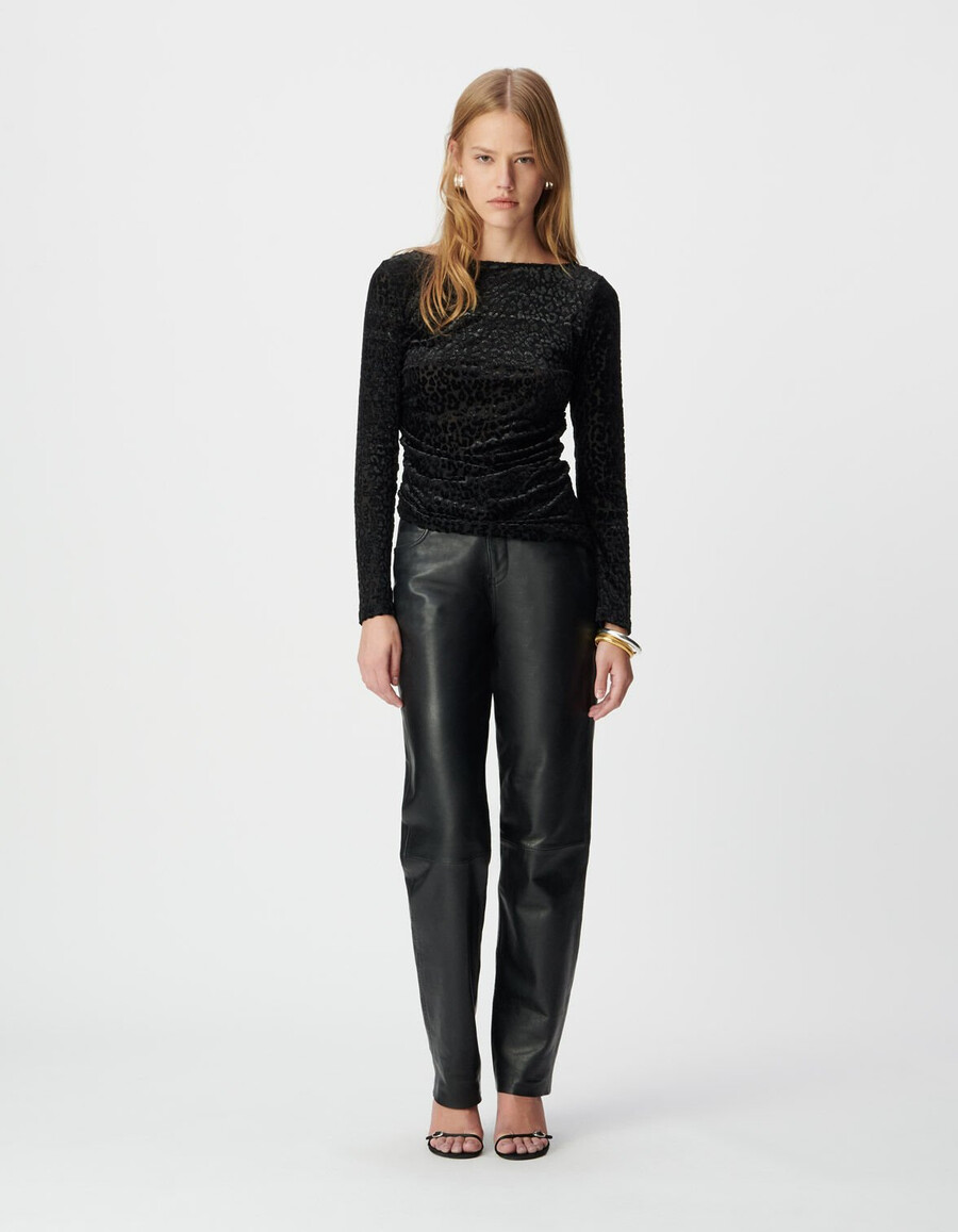 schwarzes samt-t-shirt für damen mit leopardenmuster