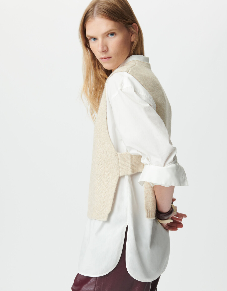 beigefarbenes ärmelloses stricktop mit latz für damen