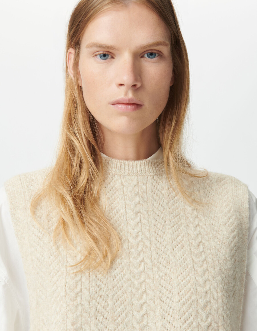 beigefarbenes ärmelloses stricktop mit latz für damen